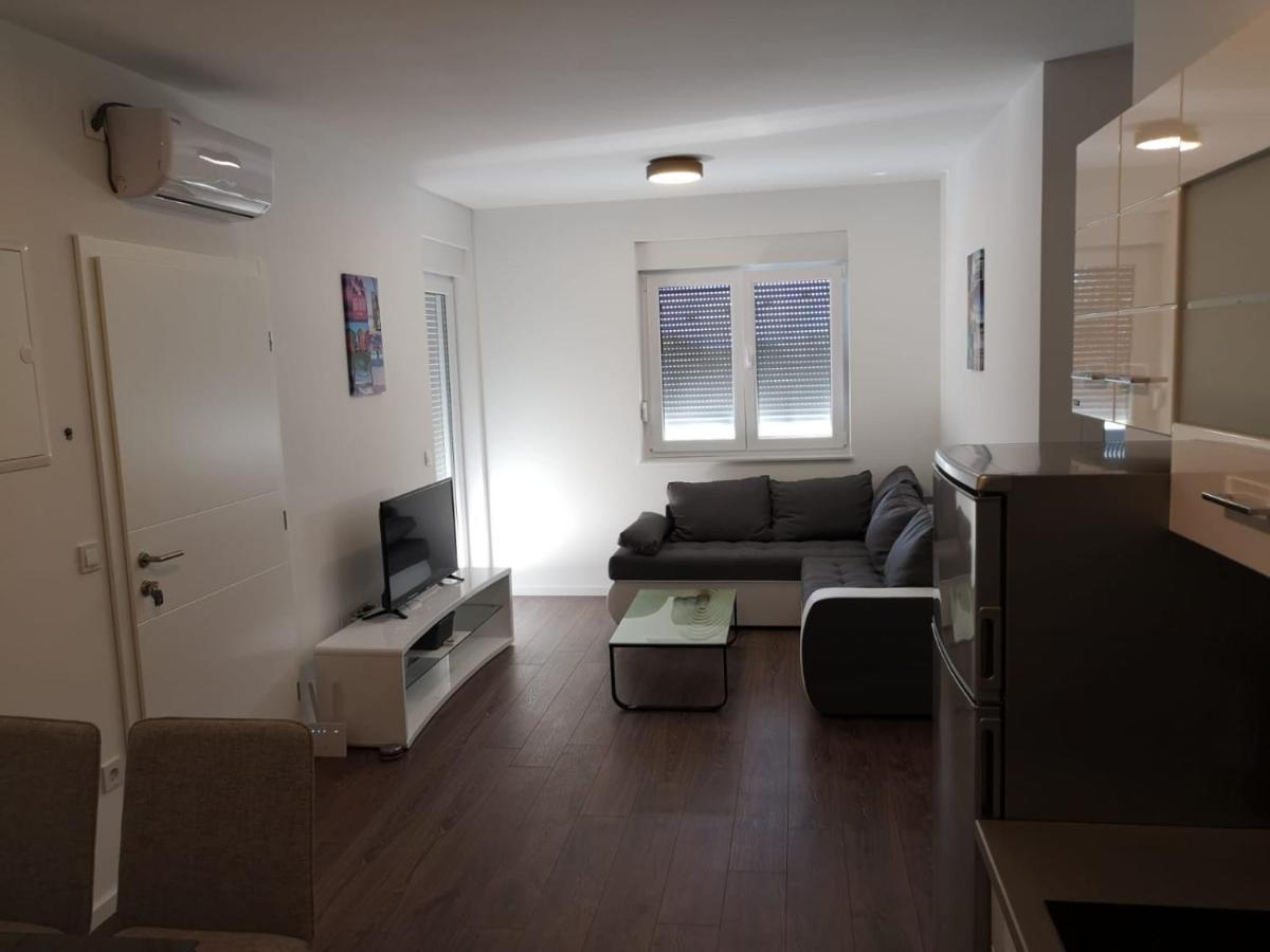 Navis Apartment Supetarska Draga Exterior photo
