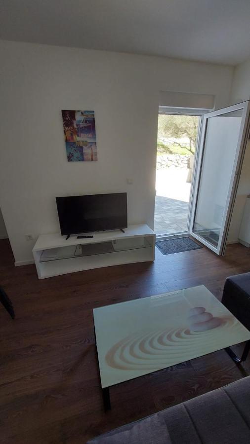 Navis Apartment Supetarska Draga Exterior photo