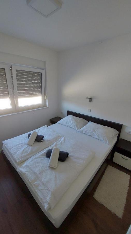 Navis Apartment Supetarska Draga Exterior photo